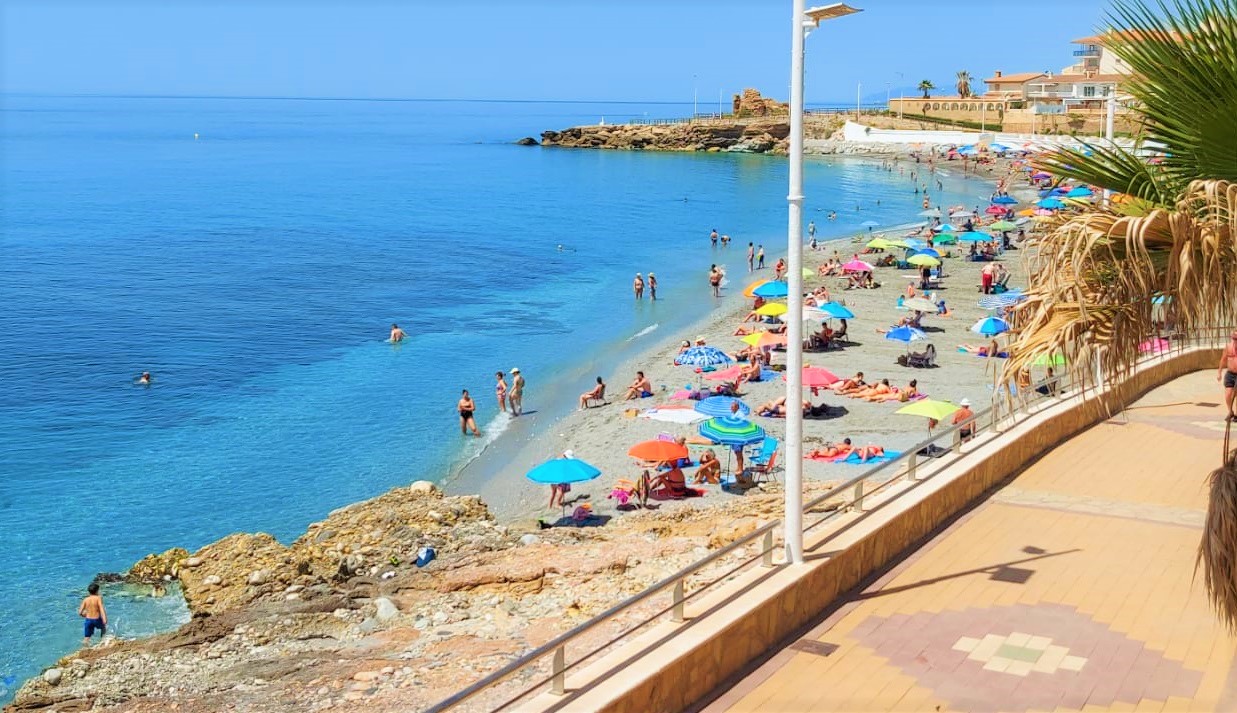 Las Alberquillas Beach